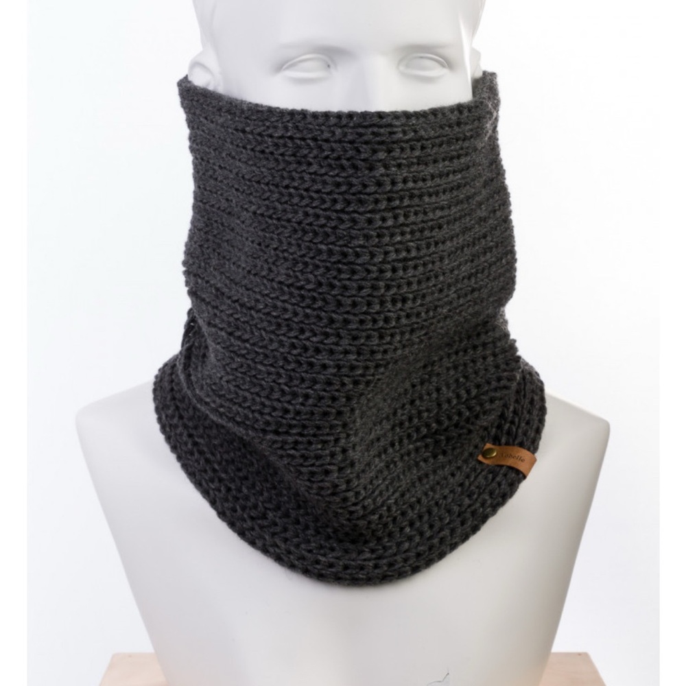 Vobelle Handmade in the USA Gray Large Knit Cowl Scarf Winter Stylist Statement